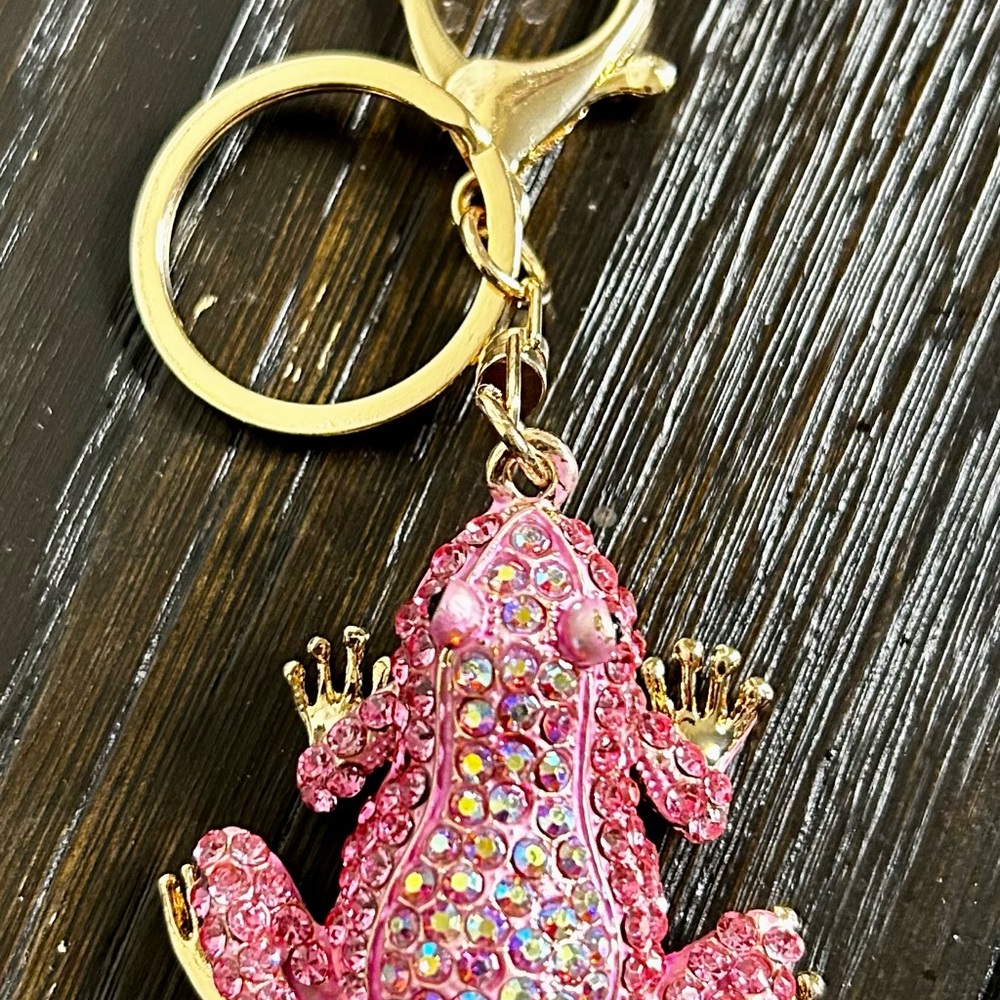 Sparkling Pink Frog Keychain - Picture 2 of 3